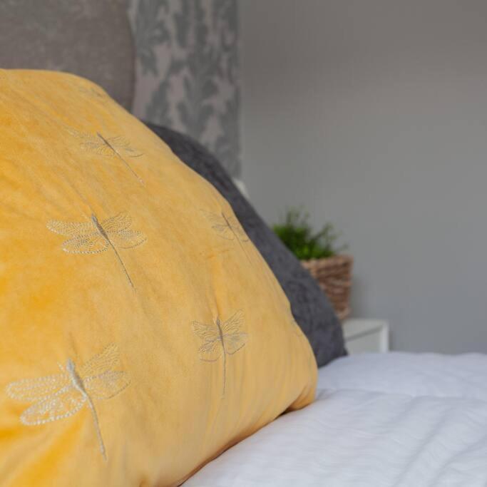 Beautiful Apartment In The Heart Of Belfast!! ภายนอก รูปภาพ