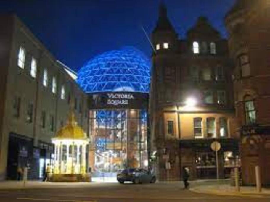 Beautiful Apartment In The Heart Of Belfast!! ภายนอก รูปภาพ